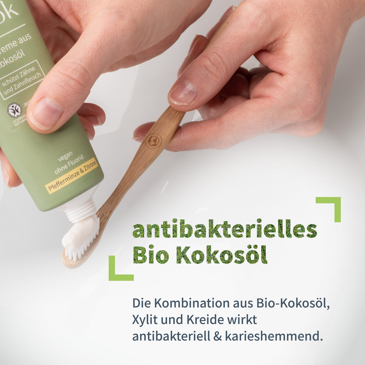 Zahncreme aus Kokosöl – Natürlich Weiß & Belebend (Zitronengras Ingwer) - Vegan & ohne Fluorid