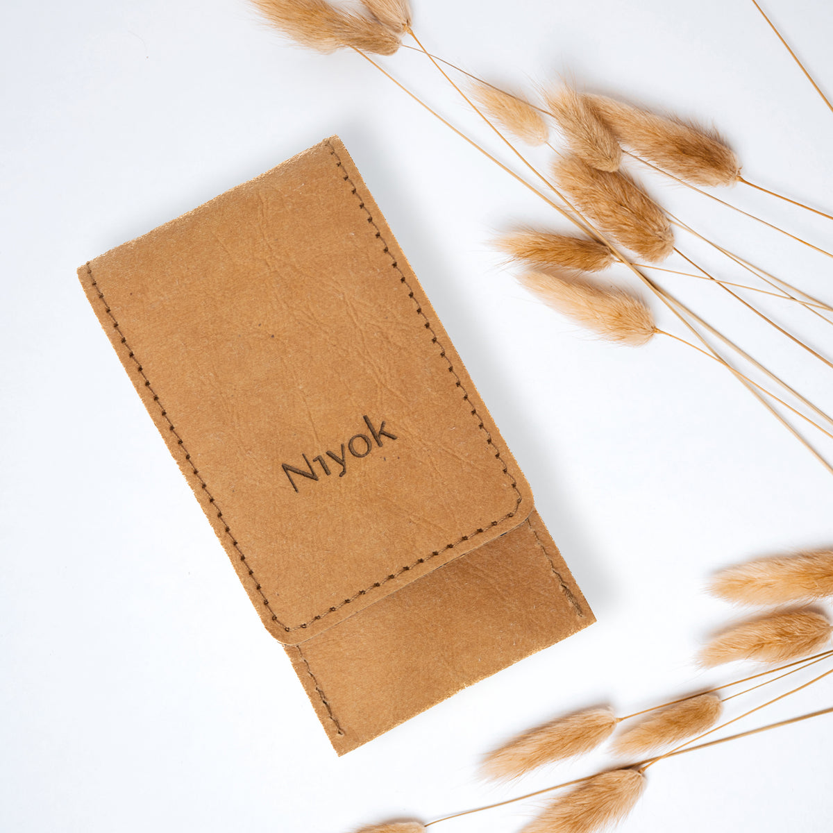 Maniküre-Set 3-teilig im veganem Etui – Nagelschere, Glasnagelfeile & Pinzette