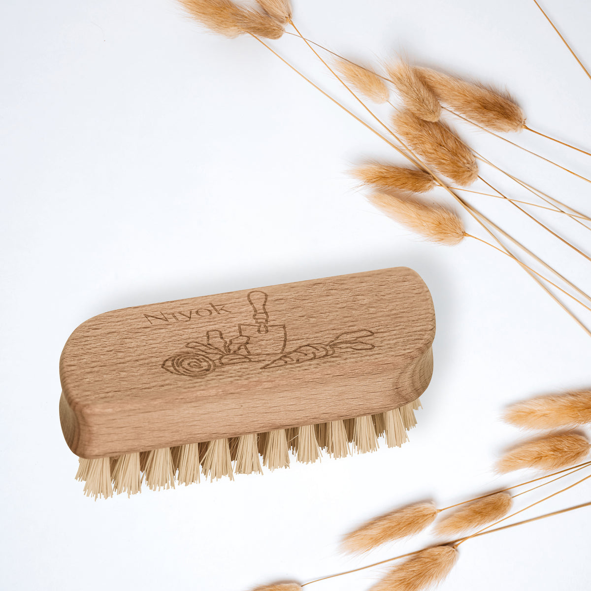Garten‑Handwaschbürste aus Buchenholz – feste Fibre‑Borsten, ergonomische Griffmulde