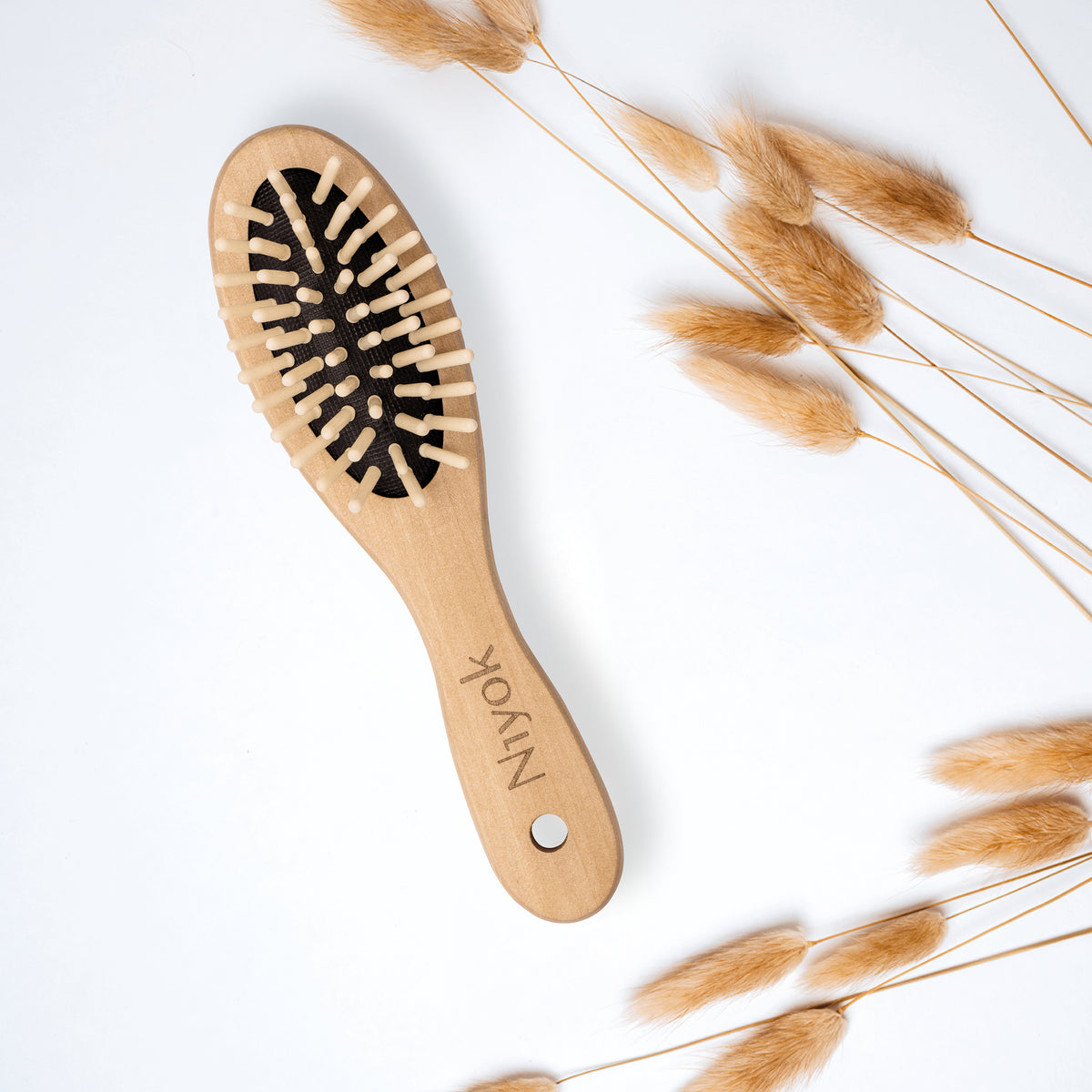 Haarbürste mit Holznoppen (klein)